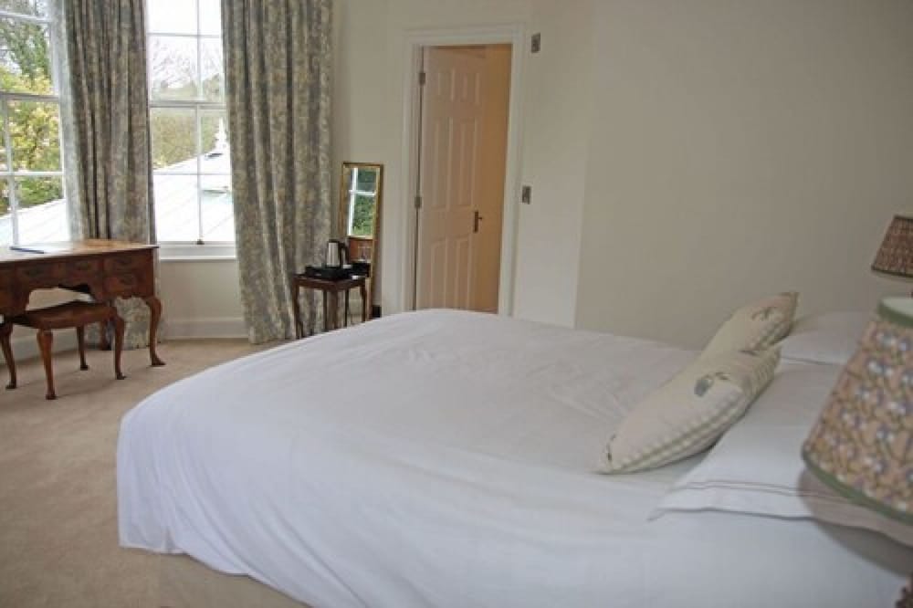 the eagle house hotel