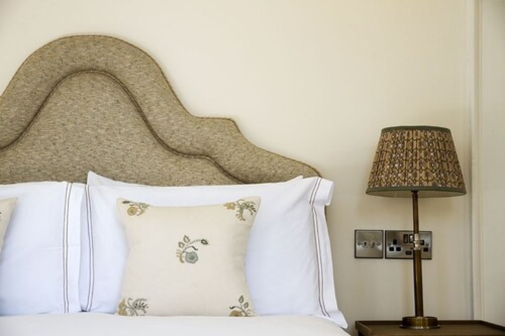 the eagle house hotel