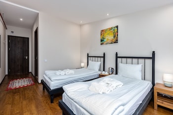 mountain house kazbegi