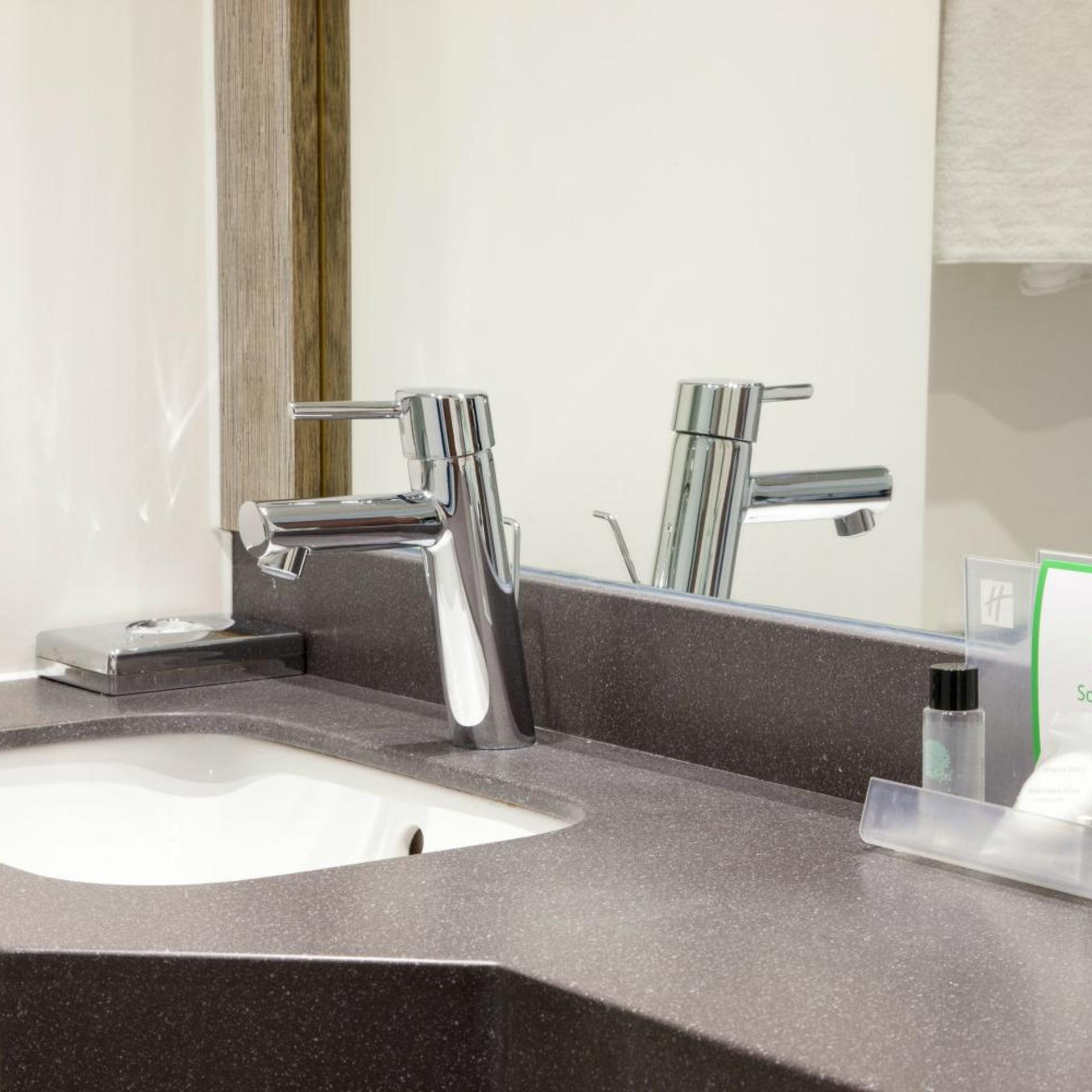holiday inn ashford central by ihg