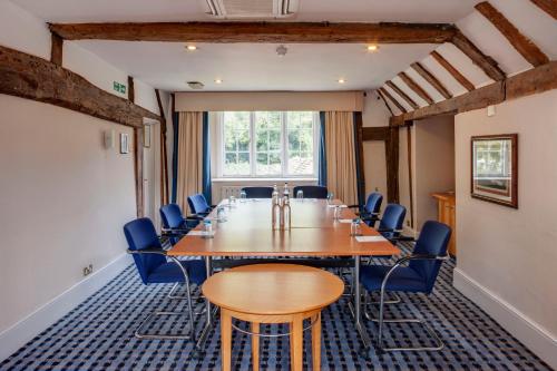holiday inn ashford central by ihg