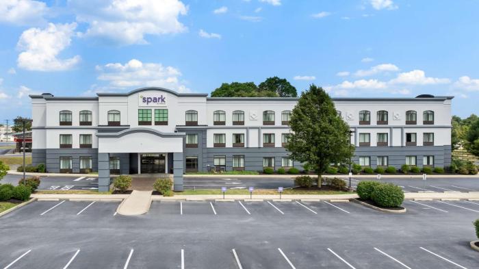 spark by hilton lancaster dutch country