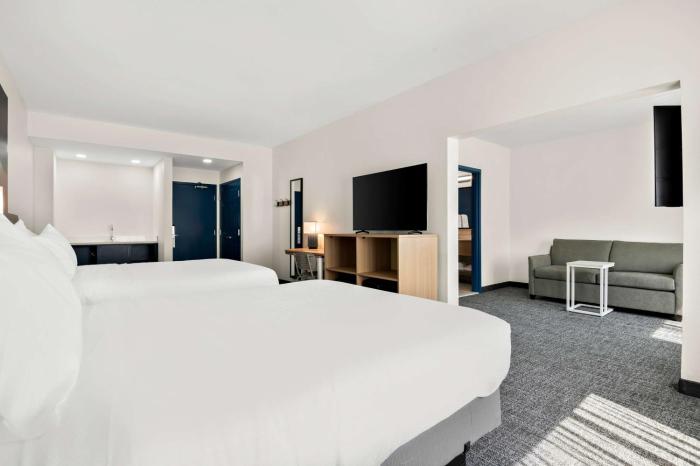 spark by hilton lancaster dutch country