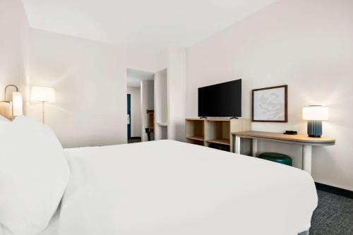spark by hilton lancaster dutch country