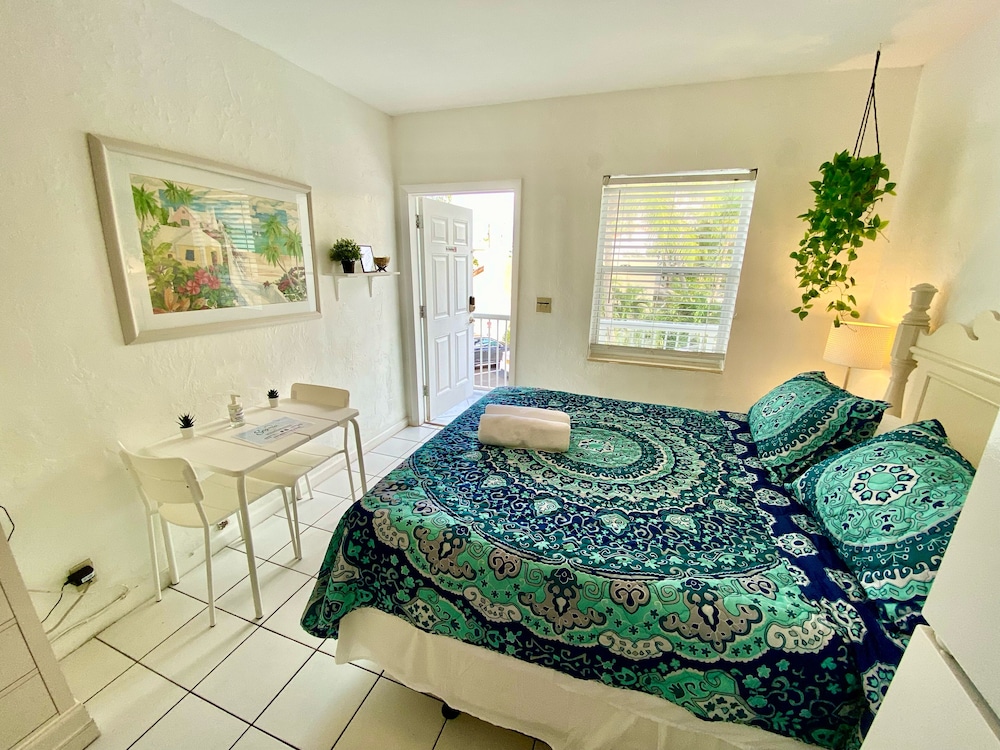 southwinds inn by the gold nests