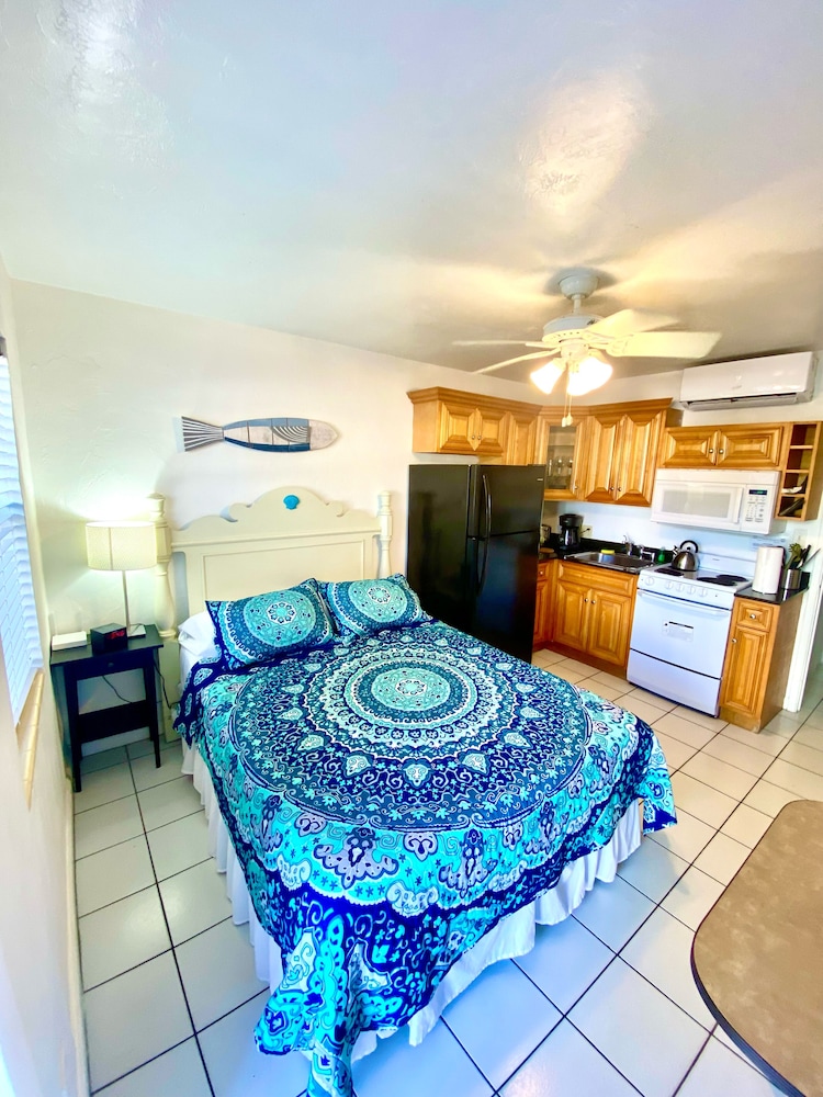 southwinds inn by the gold nests