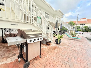 southwinds inn by the gold nests