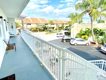 southwinds inn by the gold nests