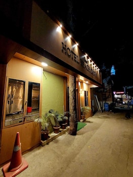 Hotel Beach Crown Juhu (Adults Only),,3 star