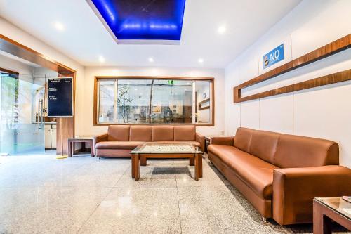 rapid lakme executive hotel