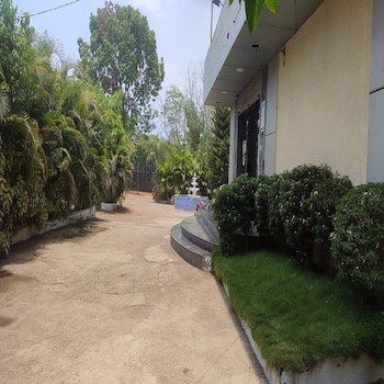 hotel metro palace holiday resort