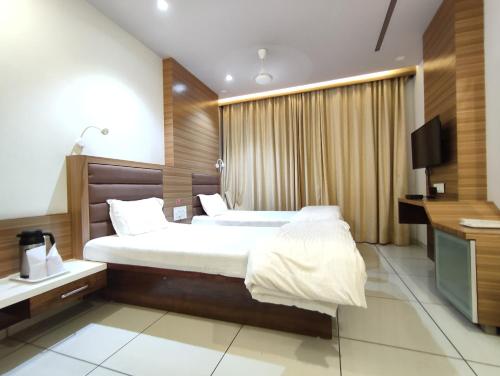 hotel pragati
