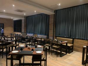hotel padmawati grand