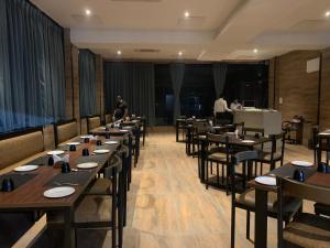 hotel padmawati grand