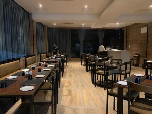 hotel padmawati grand