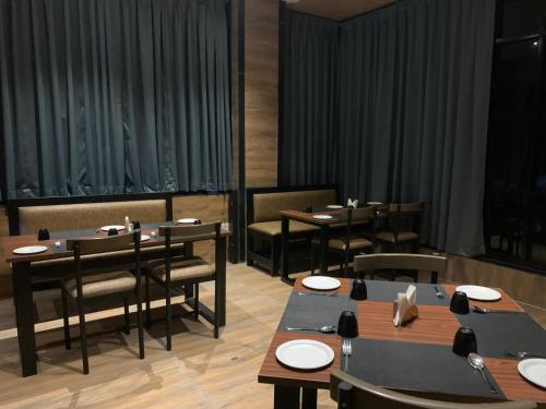 hotel padmawati grand