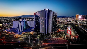 Rio Hotel & Casino, A Destination By Hyatt Hotel,Las Vegas Strip>>Las Vegas,4 star