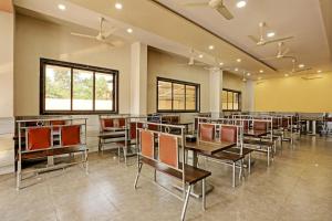 Hotel Sai Paradise,,4 star