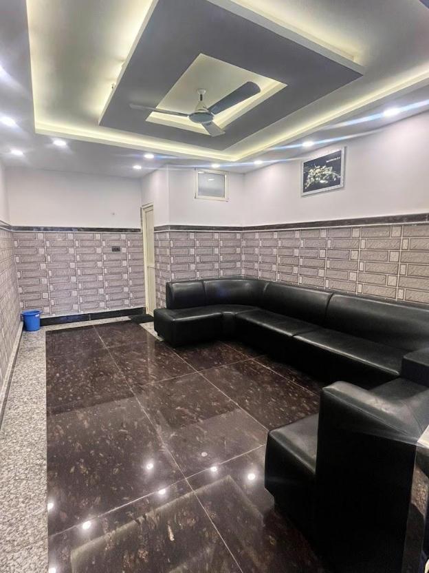 hotel shanti residency