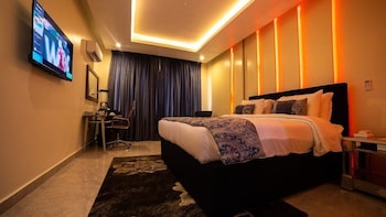 meethaq hotel jabi