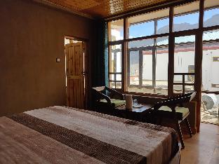 Hotel Old Monk, Kaza,,0 star