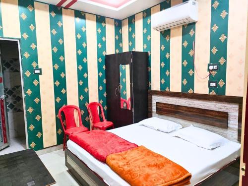 hotel white stone gonda