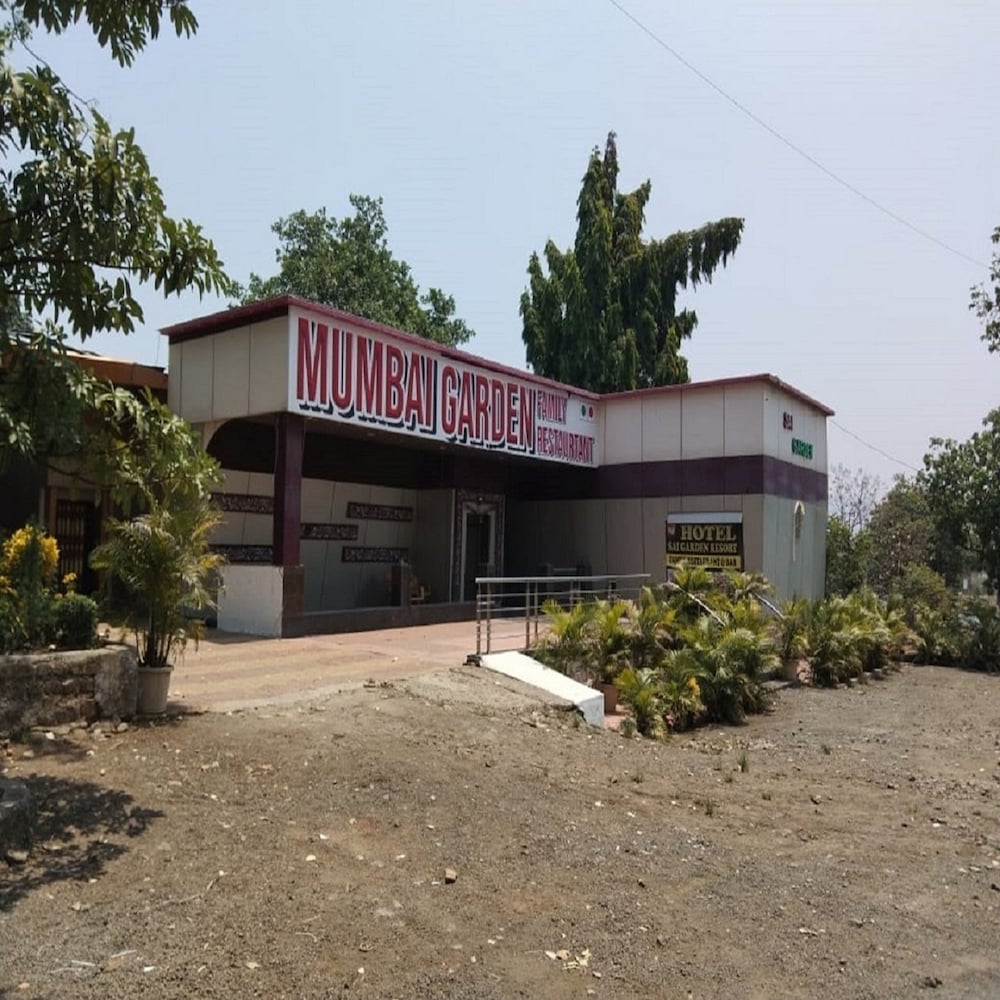 hotel mumbai garden resort
