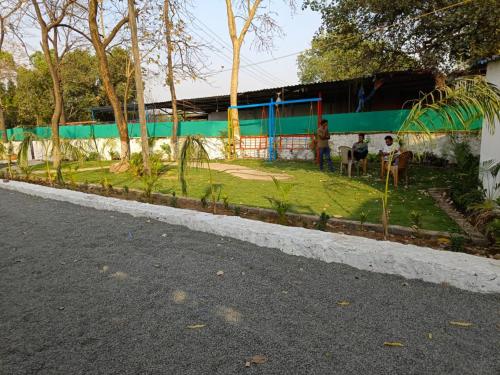 hotel mumbai garden resort