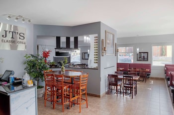 quality inn and suites edmonton international airport