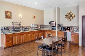 quality inn and suites edmonton international airport