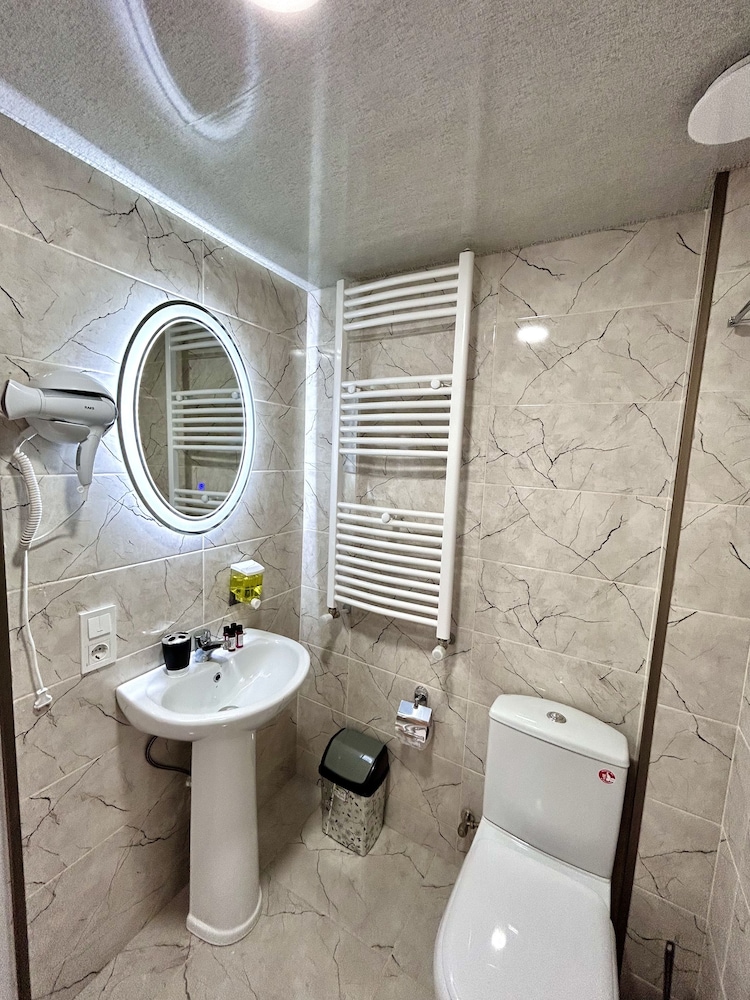 dandelion hotel gudauri