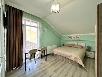 dandelion hotel gudauri