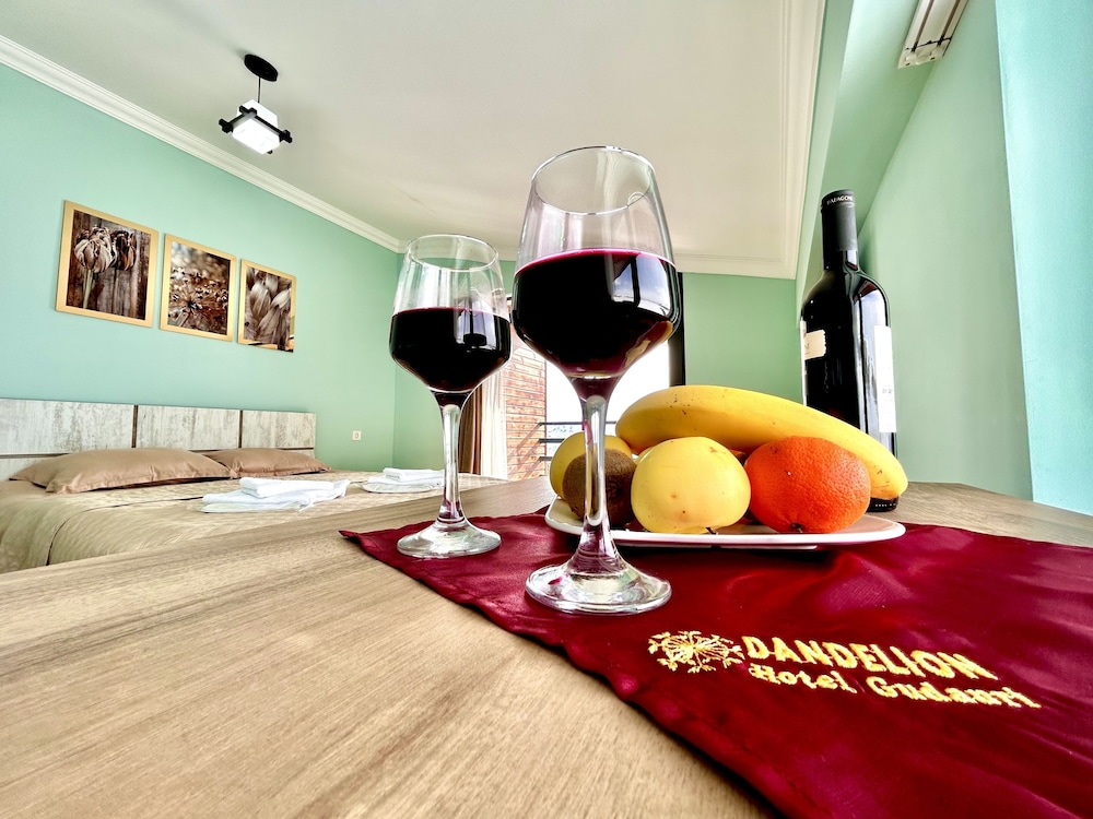 dandelion hotel gudauri