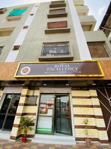 royal excellency inn