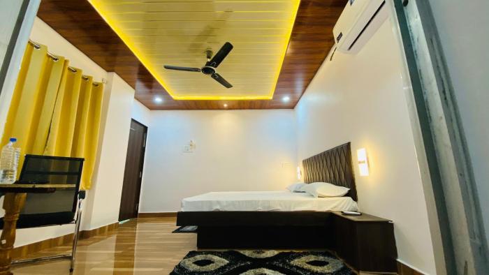 royal excellency inn