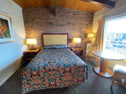 dunes inn