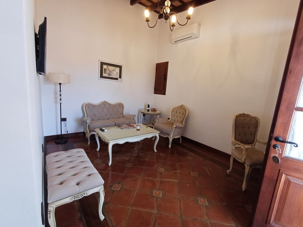 iraola hotel boutique