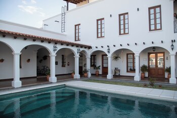 iraola hotel boutique