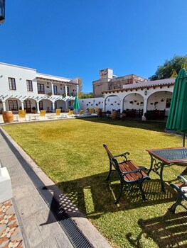 iraola hotel boutique
