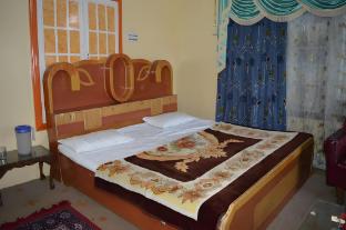 Ghulam Hotel New Green View,,2 star