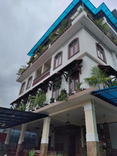 meghdoot river resort
