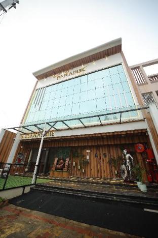 The Hotel Paradise,,3 star