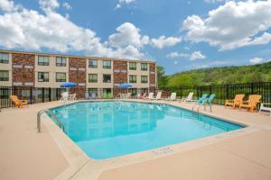 Days Inn By Wyndham Liberty,Liberty>>Ferndale,2 star