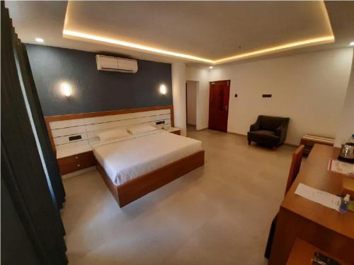 ashirvad lawns hotel and convention centre