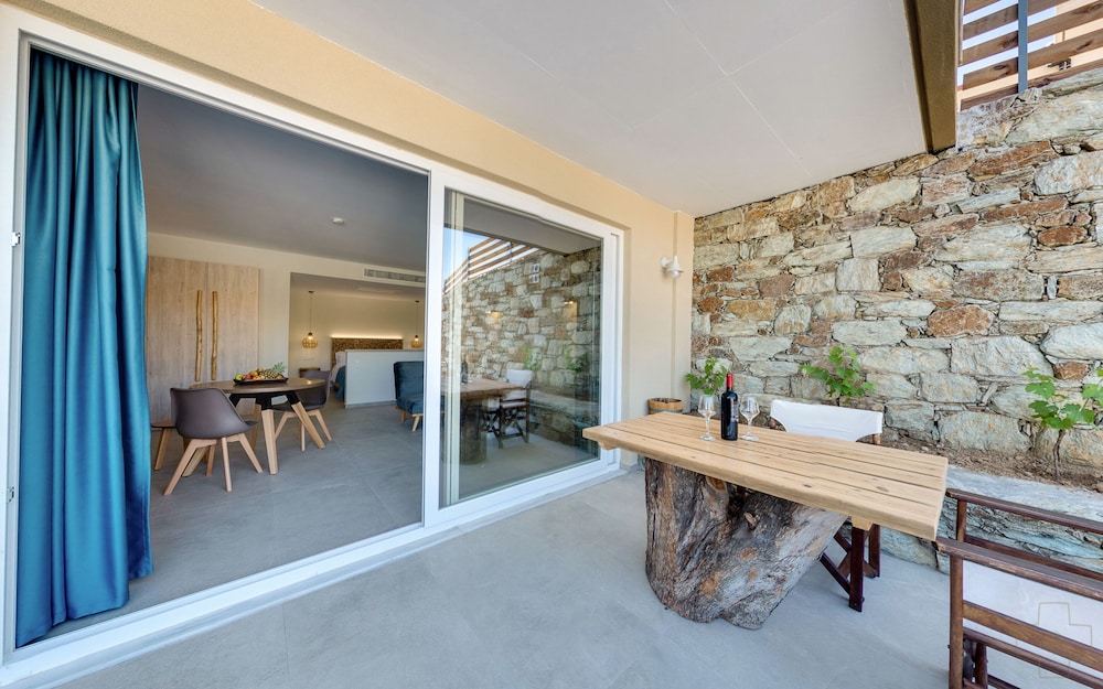 spiros soula thematic suites