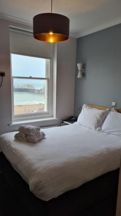 legends hotel brighton