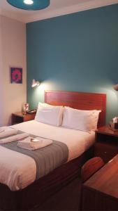 legends hotel brighton