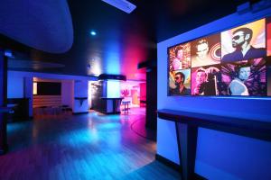 legends hotel brighton