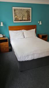 legends hotel brighton