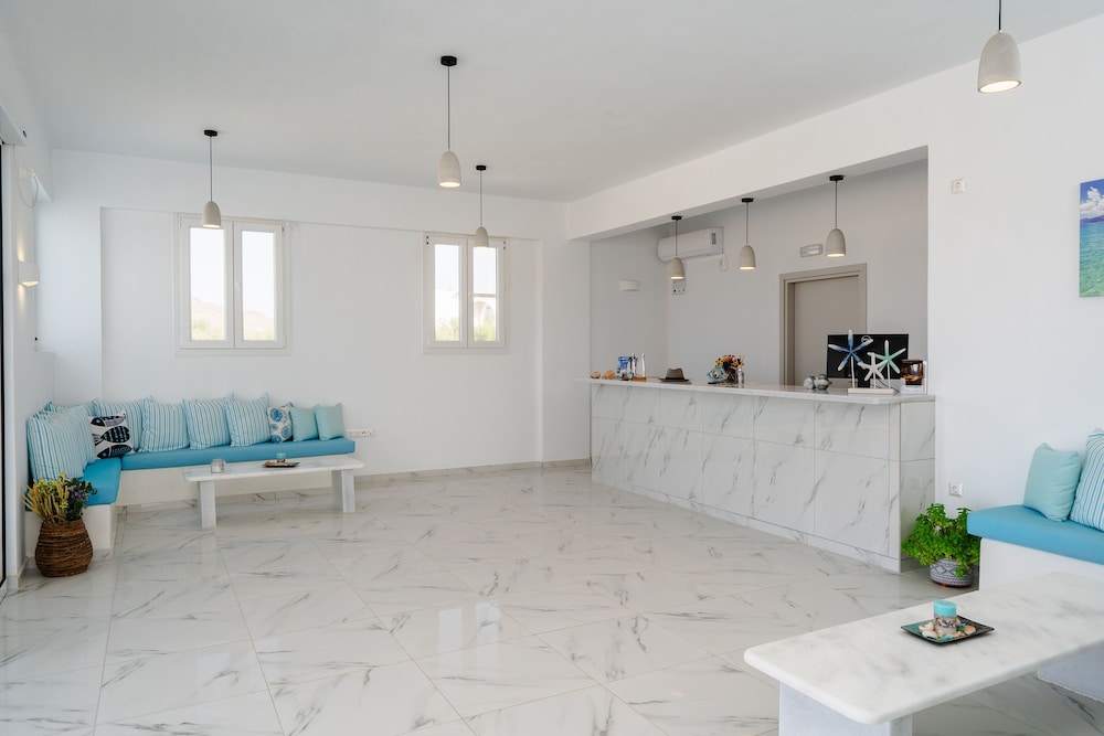 evripus suites hotel